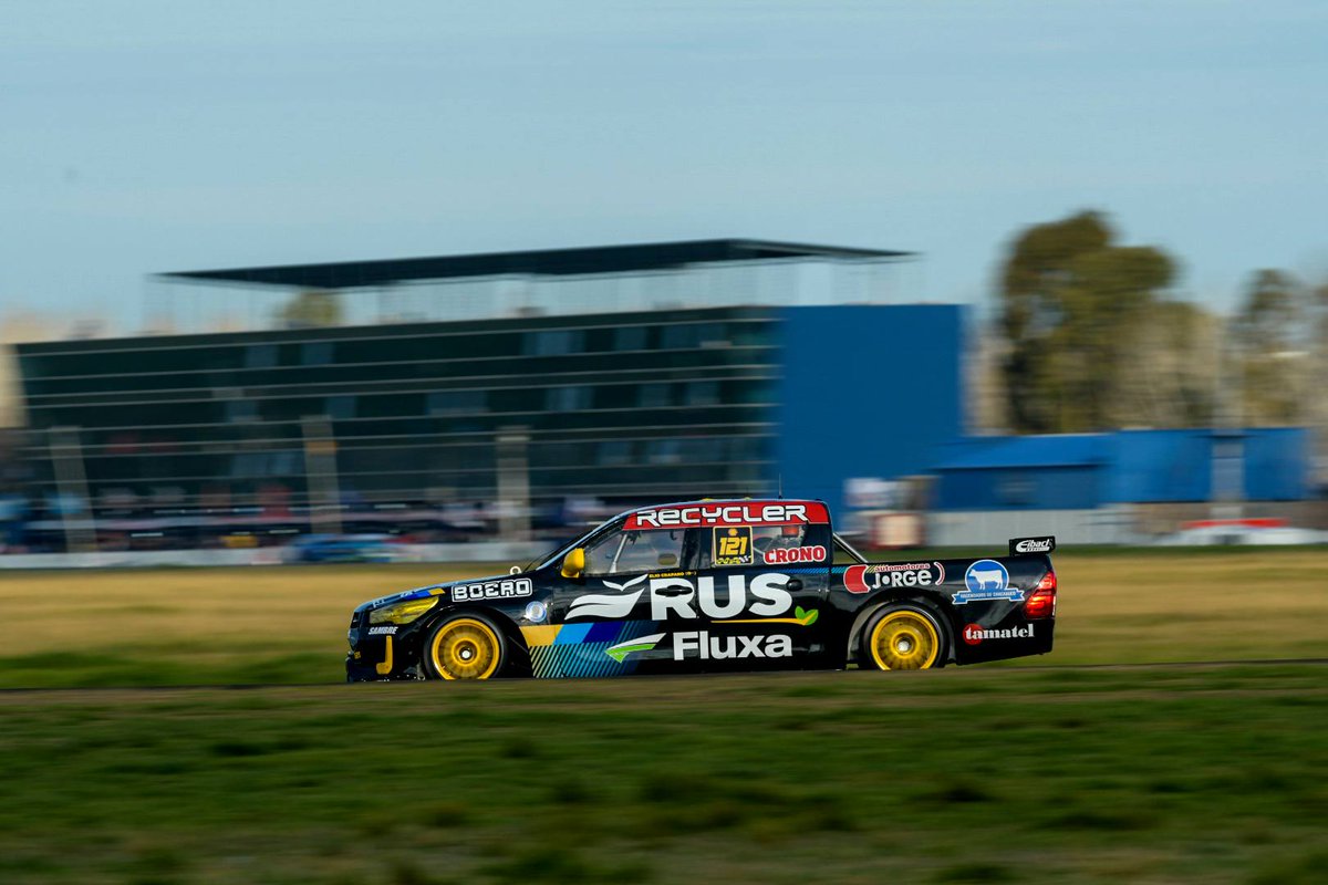 Tuercas & Tablones 🗞 📸 🏁 (@tuercastablones) on Twitter photo 📰 <a href="/ElioCraparo/">Elio Craparo</a> (Toyota Hilux del <a href="/RusMedTeam/">Rus Med Team</a>) 👑, finalizó 5° la Carrera y se consagró CAMPEÓN 🏆 de la temporada 2023 de las #TCPistaPickUP.
El piloto de Chacabuco, acumuló 4 éxitos y 9 podios durante el certamen 🏁
📸 <a href="/actcargentina/">Turismo Carretera ACTC</a> 📰 <a href="/ElioCraparo/">Elio Craparo</a> (Toyota Hilux del <a href="/RusMedTeam/">Rus Med Team</a>) 👑, finalizó 5° la Carrera y se consagró CAMPEÓN 🏆 de la temporada 2023 de las #TCPistaPickUP.
El piloto de Chacabuco, acumuló 4 éxitos y 9 podios durante el certamen 🏁
📸 <a href="/actcargentina/">Turismo Carretera ACTC</a>