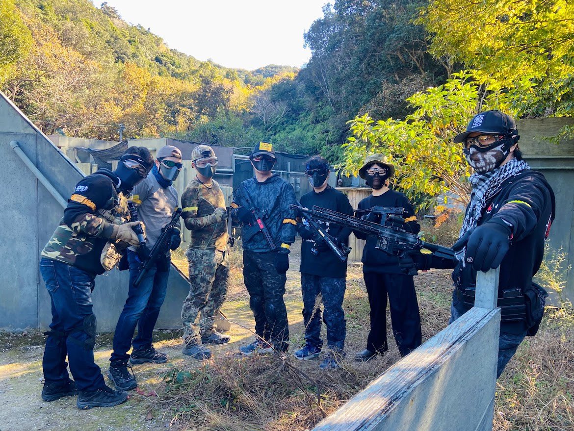 BAKUDan2014's tweet photo. 久しぶりにチームでイコラパークスさんに遊びに行かせていただきましたが、フィールドが山エリア拡大してたり様変わりしてて面白かったです😆

ここの常連さんはほんと良い人達ばかりで今日も楽しかったです❗️
是非また来年も遊びに行かせていただきます😊

#イコラパークス
#白浜合宿 https://t.co/sQ4ZWxvcen