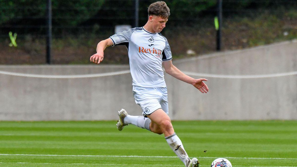swans_academy's tweet photo. 🗣️ "We've definitely got targets in the cup and, with the FA Youth Cup coming up as well, we're hopeful to progress in these knockout stages. With the group that we have, there's no doubt we can do that."

@jackfanning06 👊

👉 https://t.co/mDBFPuc07y https://t.co/VDBFbZX5Cd