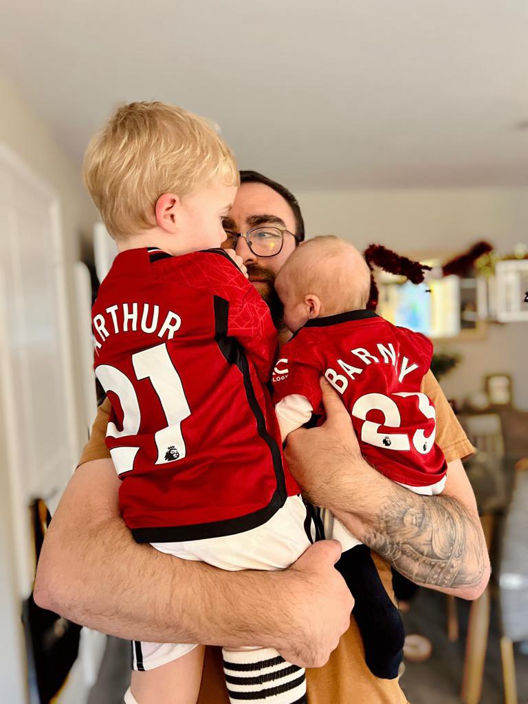 Boys ready for the game in there new kits #MUFC