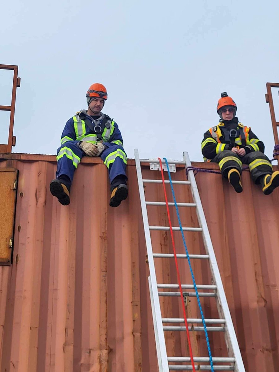 Outside of responding to calls our members put in countless hours training. This morning they trained rope rescue and patient packaging. Simulating having to package and move someone up an embankment. Great job everyone!