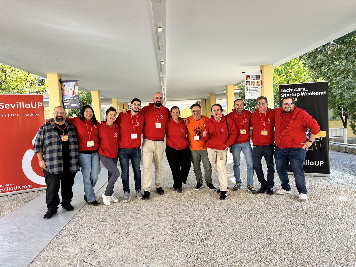 Startup Weekend SVQ tweet media