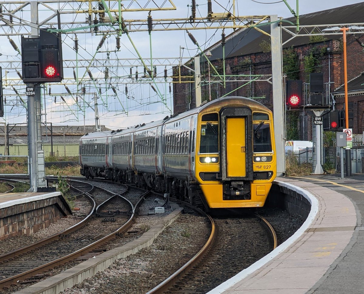 DownOnTheStour's tweet photo. Well another shift done. 👍

Another manic end with the points failing on Platform 3 so had to juggle services around 😱

Back tomorrow 👋

#DOTS #railwayphotography #trainphotography #class158 #shiftdone #TFW https://t.co/3dGSzSALAx