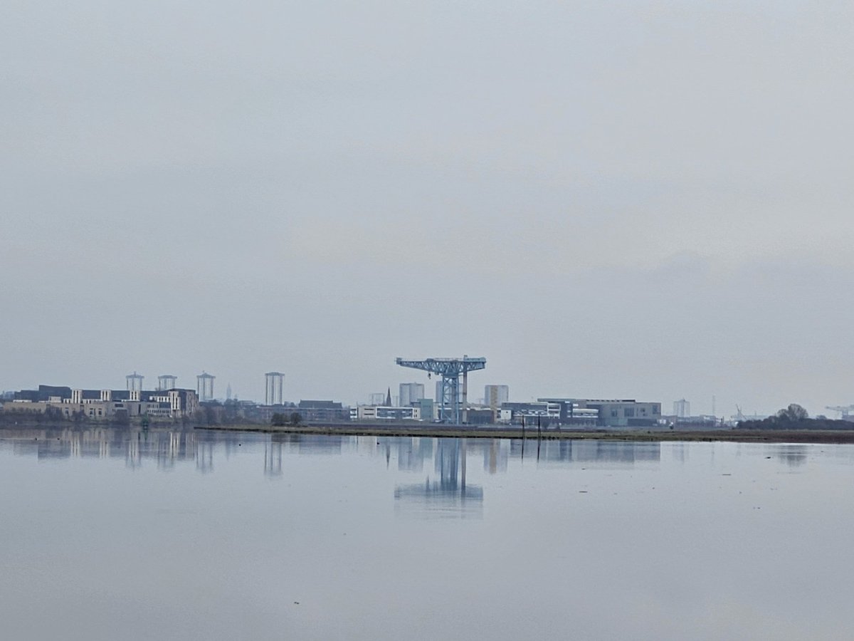 Cold and Grey day but some great reflections on the River Clyde at Erskine #Riverclyde #Erskine