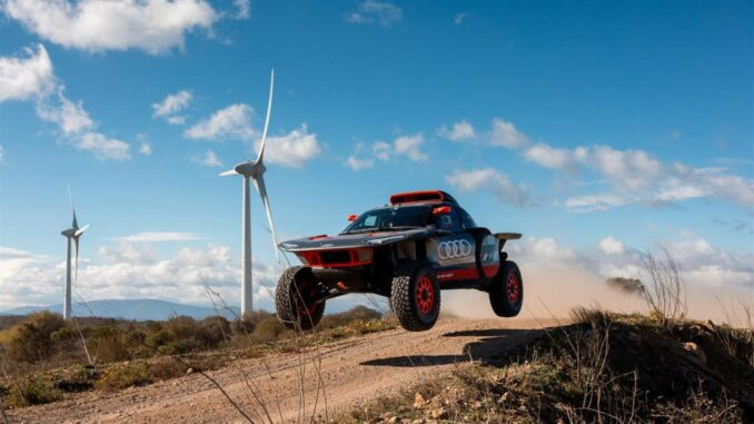 E_Motor_News's tweet photo. ⚡️Il Team Audi Sport ha sottoposto il prototipo elettrico con range extender Audi RS Q e-tron a un’ultima, intensa, sessione di test in vista della Dakar 2024.
@AudiIT @audisport
#TeamAudi #Dakar2024 #Dakar #rally #eTron
Read more⤵️
🔗https://t.co/VdHW9NeVEO https://t.co/iwxds7EiTI