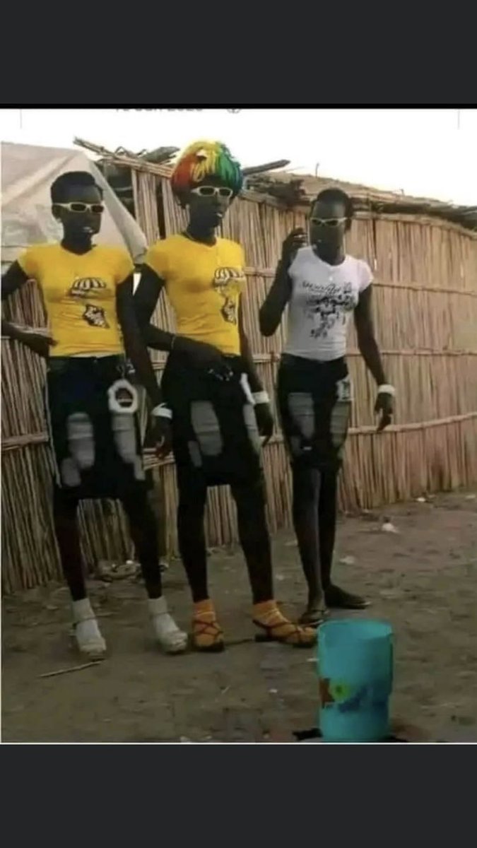 zakoo6's tweet photo. @citizenactionz The Trio posing for their last photo before the final Barika selection 🤣 https://t.co/MKQ1cThSr8
