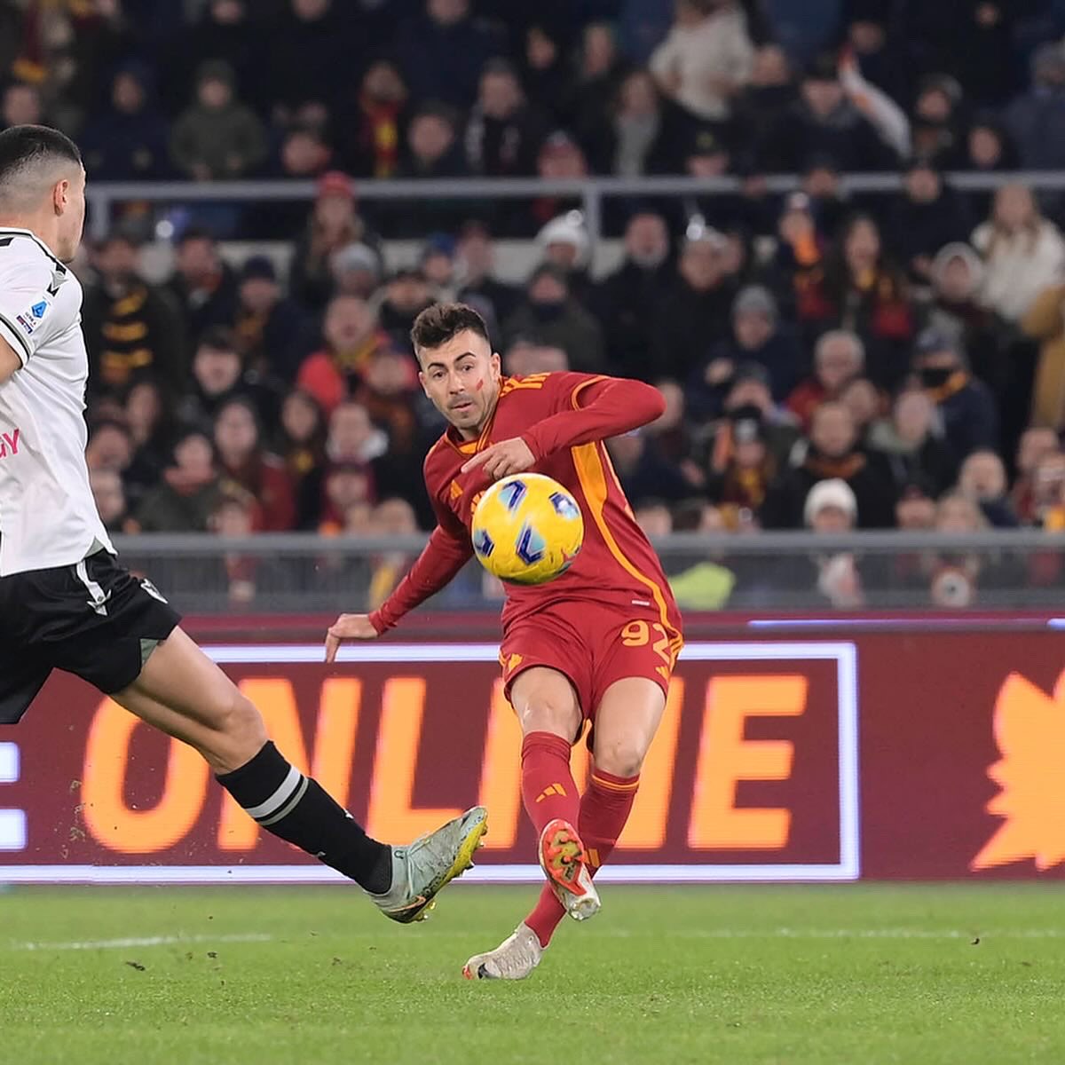 OfficialEl92's tweet photo. Vittoria importantissima, +3 💪🏼✅ 
DAJEE ROMA 🟡🔴 https://t.co/ovDmGtDi60