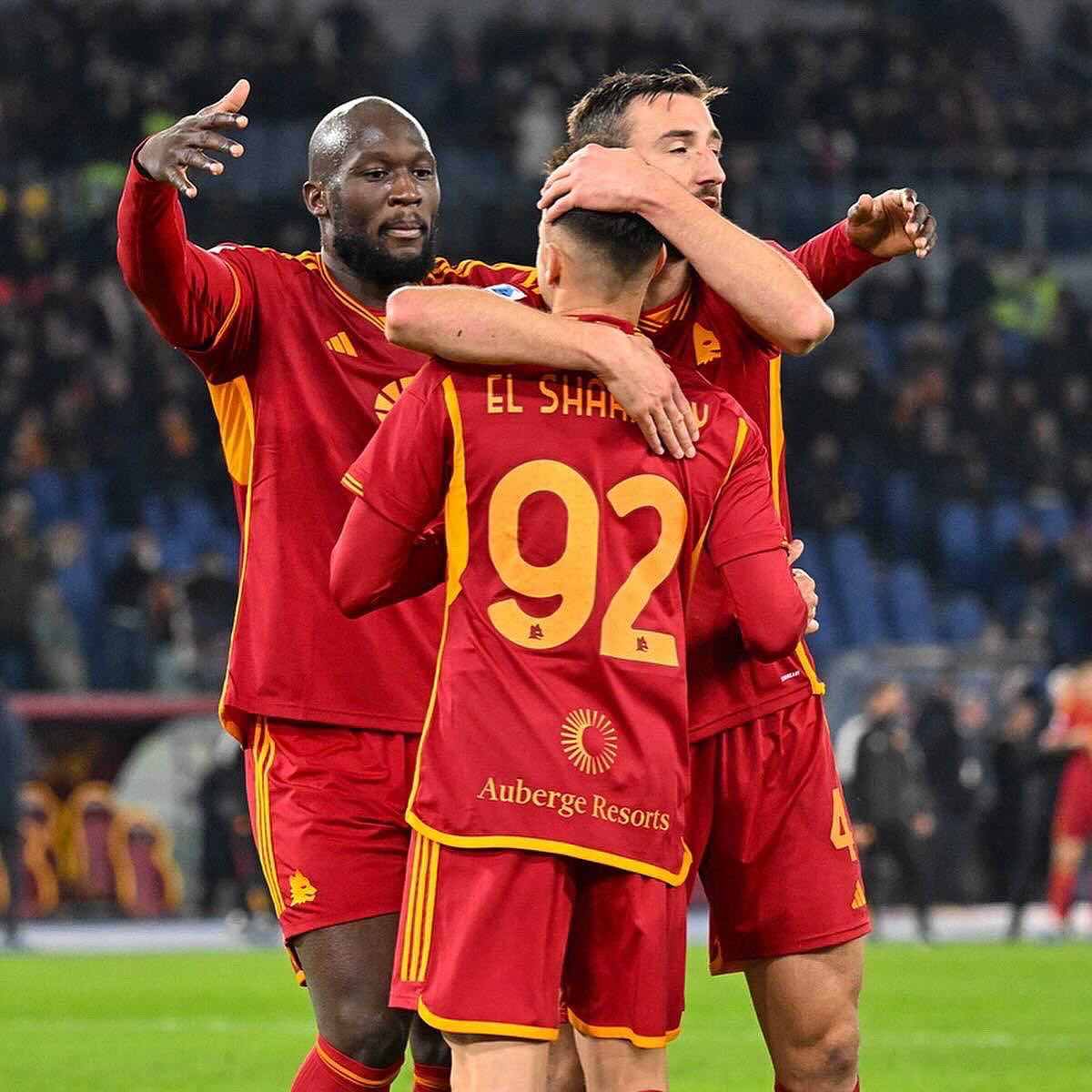 OfficialEl92's tweet photo. Vittoria importantissima, +3 💪🏼✅ 
DAJEE ROMA 🟡🔴 https://t.co/ovDmGtDi60