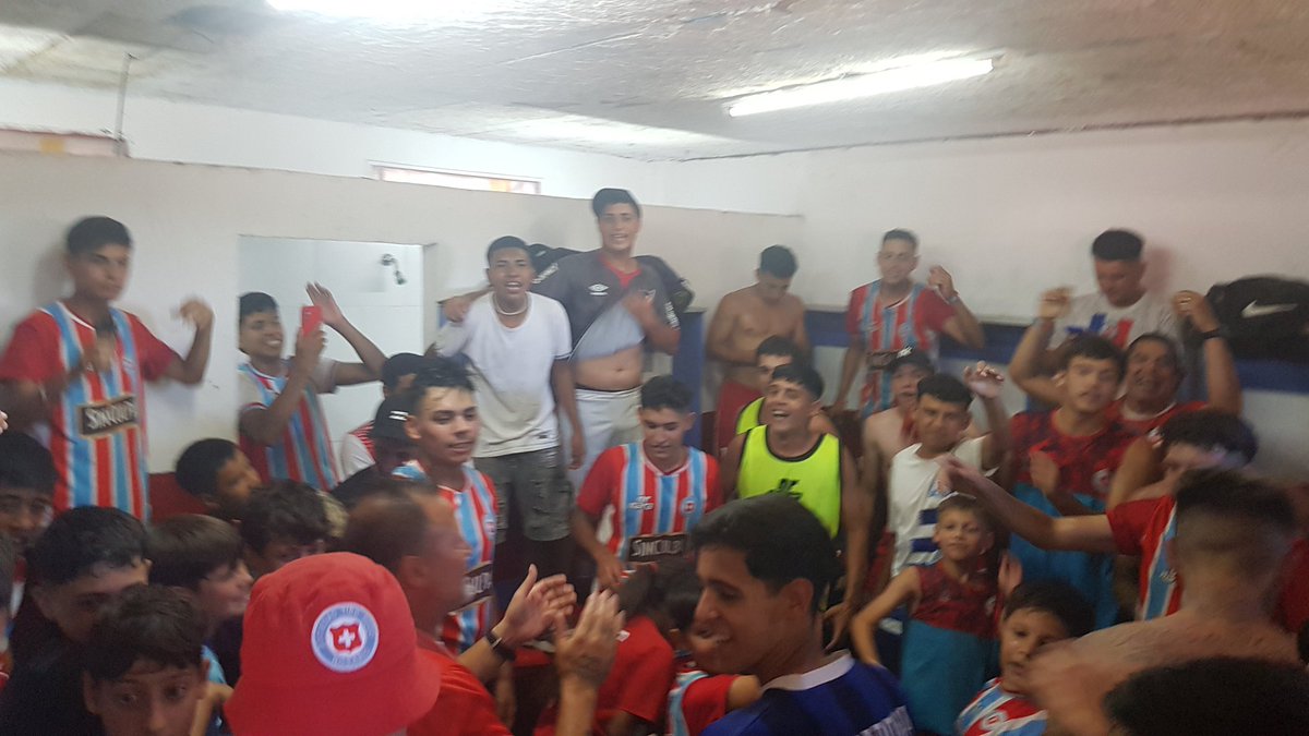 LaMorettiTw's tweet photo. 🎉🥳 El Suizo de Primer🅰️ https://t.co/Slc1tkFIkB