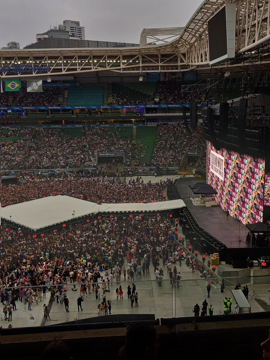 hellcrd's tweet image. ai eles nao sabem q eu sou a hellcrd do twitter