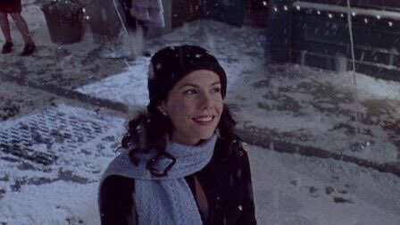 thinkergilmore's tweet photo. snowy days in stars hollow https://t.co/opvbXZnb8n