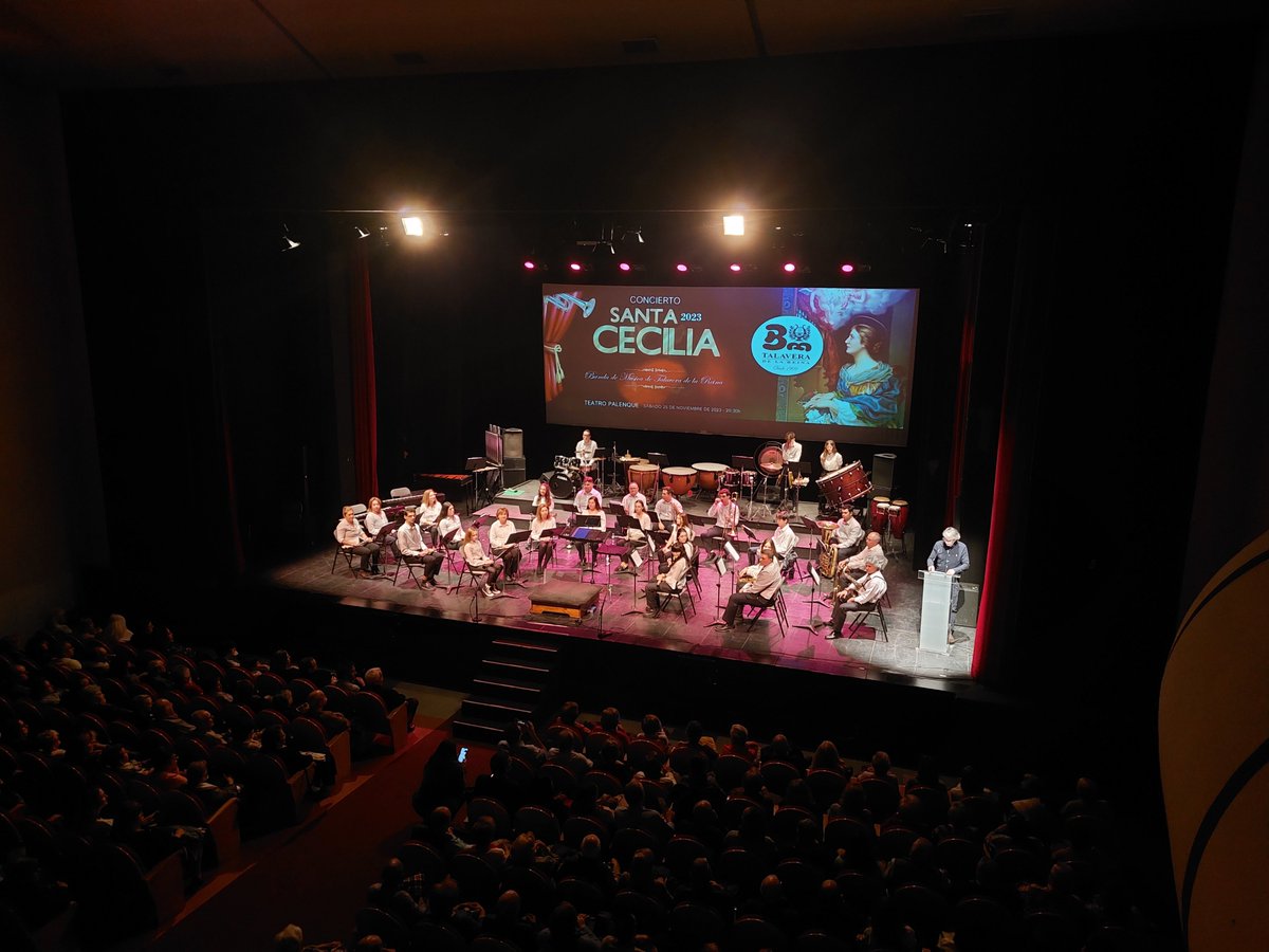 BandaMusicaTala's tweet photo. 🎵Anoche tuvo lugar nuestro Concierto Extraordinario en Honor a nuestra patrona: "Santa Cecilia". 

#TalaveraDeLaReina #SomosLaBanda
#BandaMúsicaTalavera #Desde1909 #TalaveraDeLaReina #LaTalaverana #TalaveraCultural https://t.co/ACmAC6X2rb