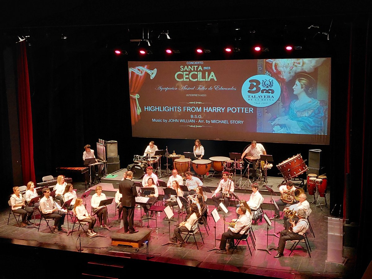 BandaMusicaTala's tweet photo. 🎵Anoche tuvo lugar nuestro Concierto Extraordinario en Honor a nuestra patrona: "Santa Cecilia". 

#TalaveraDeLaReina #SomosLaBanda
#BandaMúsicaTalavera #Desde1909 #TalaveraDeLaReina #LaTalaverana #TalaveraCultural https://t.co/ACmAC6X2rb