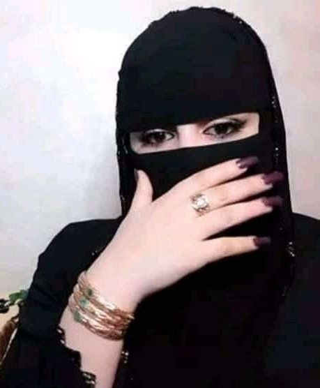 #الاتحاد_الاتفاق
طبيبة جراحة ومعيدة بجامعة الملك عبدالعزيز عمري ٣٣ سنة طولي ١٦٦وزني ٧٧ جميلة بشرة بيضاء شعري قصير بني ناعم سعودية حضرية مطلقه بدون اولاد السكن موجود عندي سكن من جدة ناعمه أنيقة متحررة فكريا مثقفة مهتمة بنفسي ارغب بزواج مسيار 
#مقاطعه_ميلا_زهراني