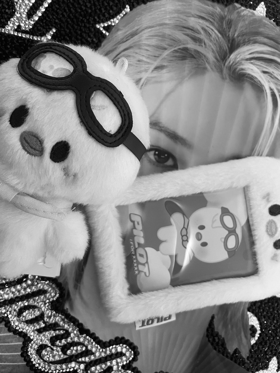 yuilmud's tweet photo. @SunShine__lll 
取りまとめありがとうございました🩶
また機会がありましたらよろしくお願い致します。
寒くなってきていますのて体調にお気をつけください🍀 https://t.co/aiPpy4Scym