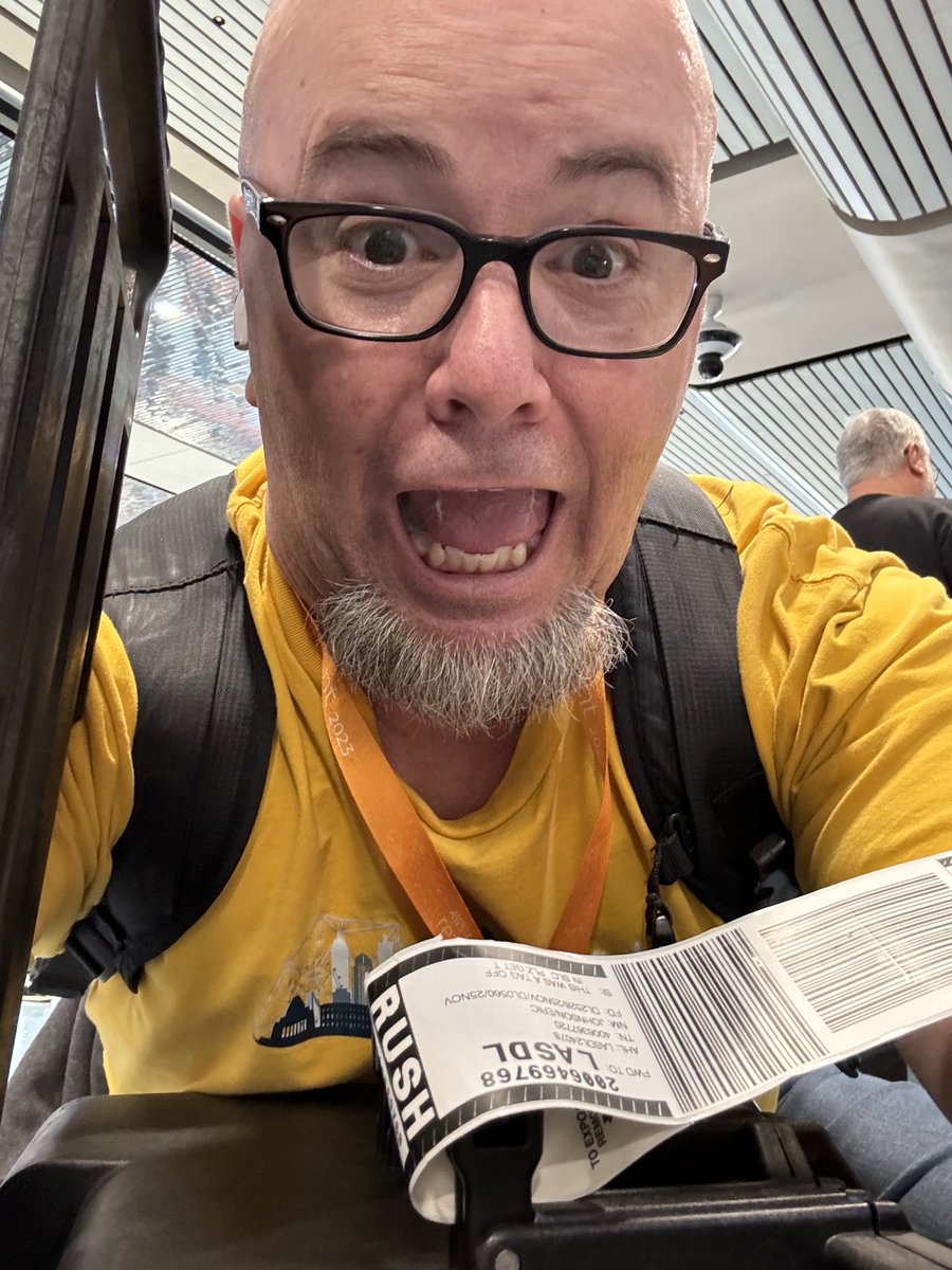 edjgeek's tweet photo. We had a wayward kit get stuck in Salt Lake City. But it has now been found and retrieved and #Serverlesspresso is on for #reInvent2023!! https://t.co/4UHNU0LRI2