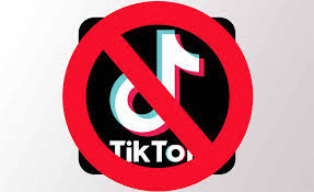 misvakcaps's tweet photo. #TikTok denilen lağım çukuru kapatılsın! https://t.co/67AQ8BA4Ki