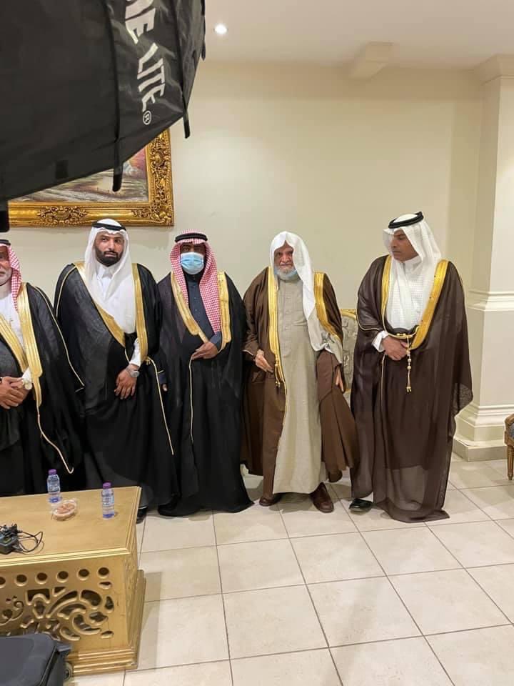 رحم الله الشيخ علي بن محمد التركي واسكنه الفردوس الاعلى من الجنة وجعل قبره روضة من رياض الجنة ووالدينا  وذرياتنا وجميع المسلمين والمسلمات الاحياء منهم والأموات تعازينا لذوي الفقيد اسرته واولاده واخوانه واسرة التركي