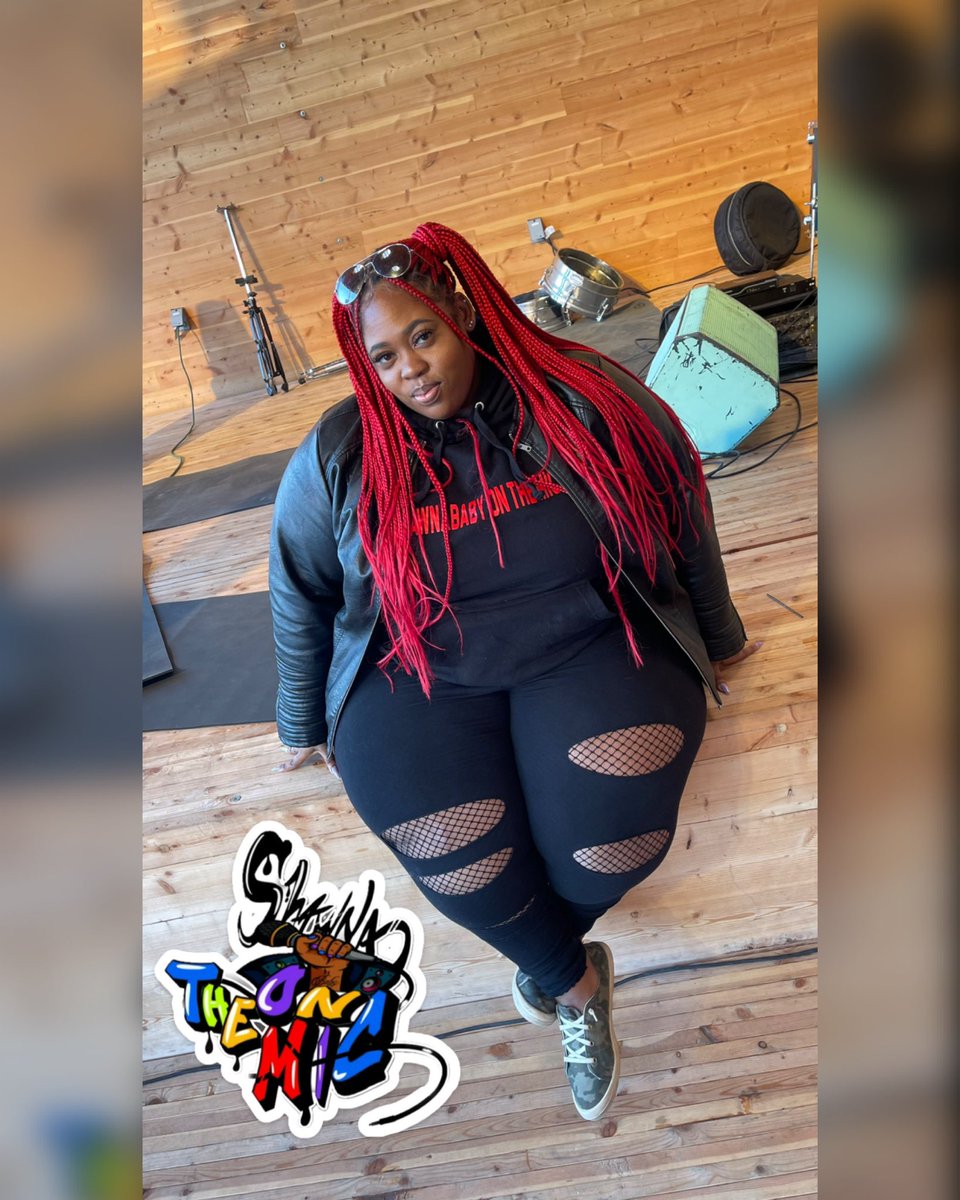 ShawnaBaby_'s tweet photo. ShawnaBabyOnTheMic🎤

Doors steady being opened and I’m just walking in! 
Note to self: Keep Applying Pressure Babygirl, You Got This🗣️💯

DM FOR BOOKINGS @shawnababy____ <—IG
#ShawnaBabyOnTheMic #businesswoman #brand #mchost #dmvhost #mshypeyobestieup #dmvtalent #plussizebeauty https://t.co/M6CeGXERg5