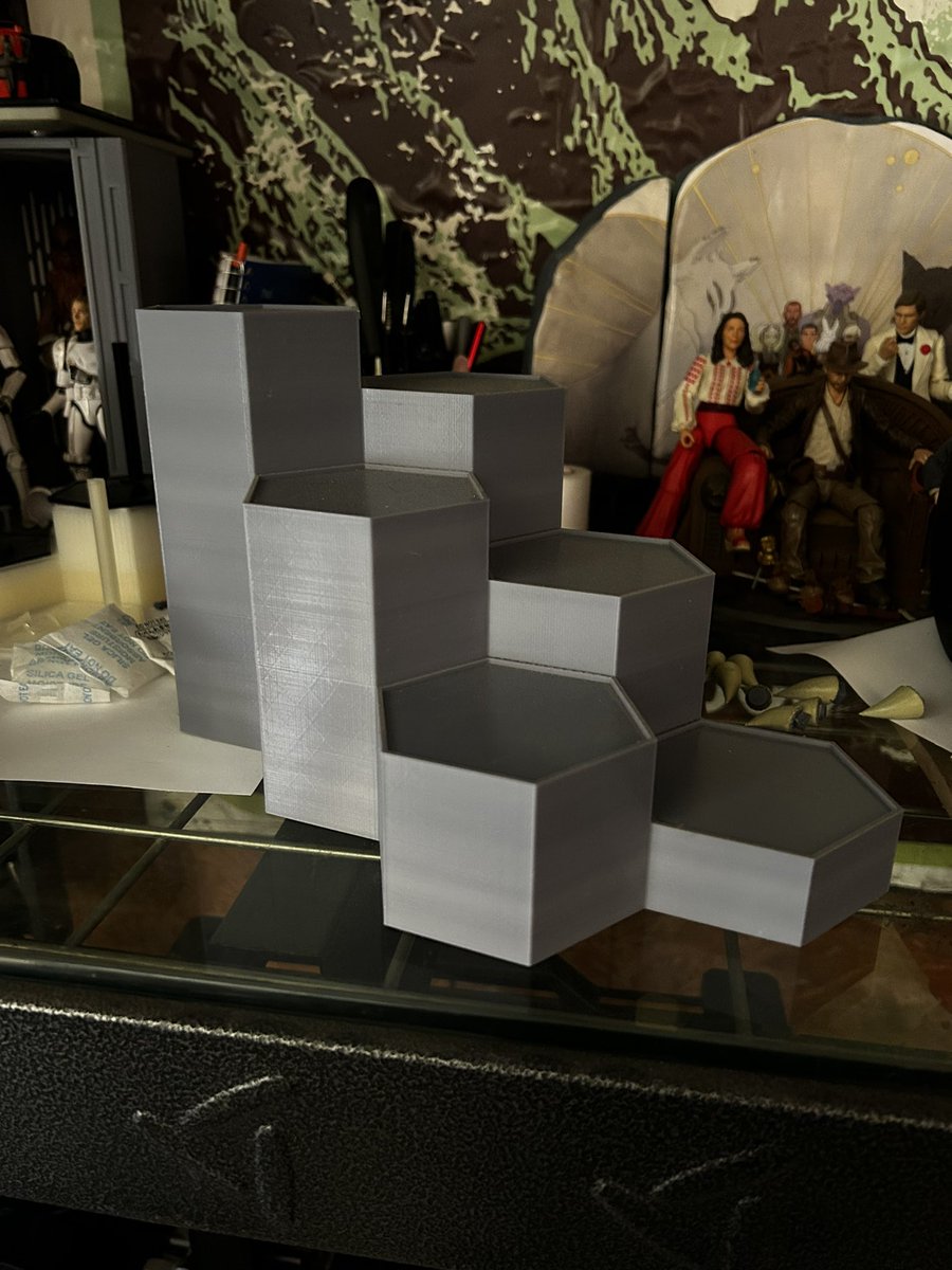 Our Cyber Monday deal is the Hex Stand 6 stack with 6 foot tops for only $40!!! Now through Monday! Check it out here: 

2797studios.com/product/cyber-…

Dont forget our Holiday Sale is going strong too! Use code HOLIDAY23 to save 20% when you spend $50! 

<a href="/yak_face/">Yakface.com</a> #2797studios