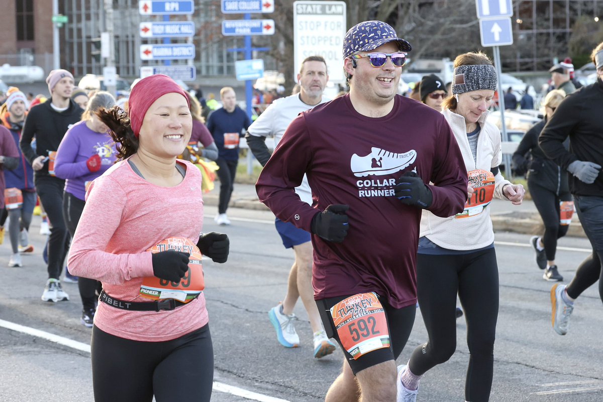 KevinMontano's tweet photo. Running is better with friends. 

So glad Jess convinced me to run the Hartford Marathon with her. I’ve gained not only a running buddy but a wonderful friend. 

Want to meet the best people? Join a run club. You won’t regret it. 

#RunChat #5Run8 #CollarCityRunnersClub https://t.co/Cr7HHfqnqx