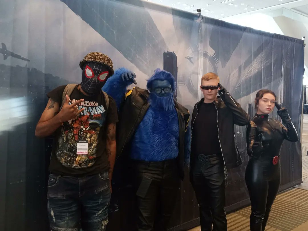 JaaiyeDee's tweet photo. NERDS!! @fanexposf  #fanexpo2023

#fanexpo  #fanexposanfrancisco #starwars #spiderman #xmen #marvel #squirrelgirl #dccomics #superman #batman #pokemon #pikachu #looneytoons https://t.co/jLbT8zt1fB