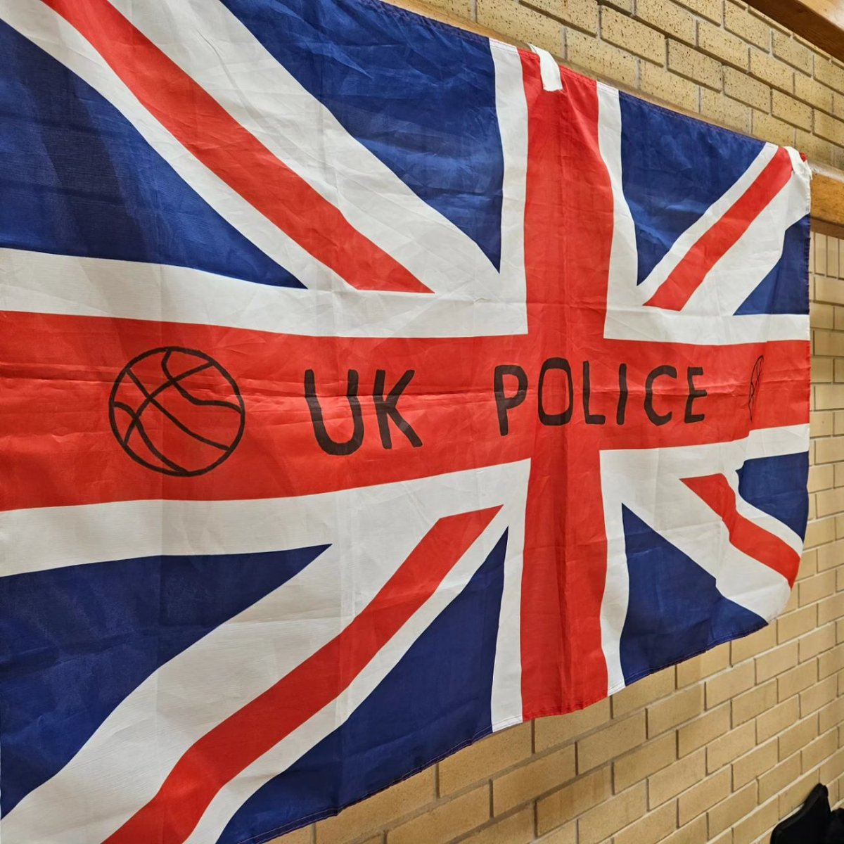 Squad came together today for another training camp @westmerciapolice HQ.

Successful session and another one is in the bag on the road to @uspe_sport European qualifiers. 🏀🇬🇧

#basketball #police #psuk