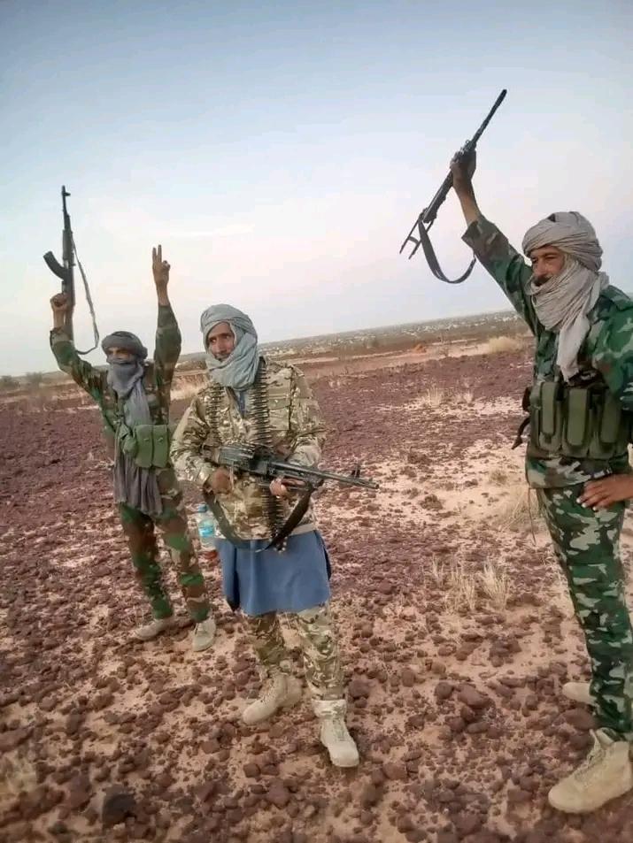 لا يُوجد بُندُقيّة لشهِيد إلّا ويأتي رجُل بعده يحملها