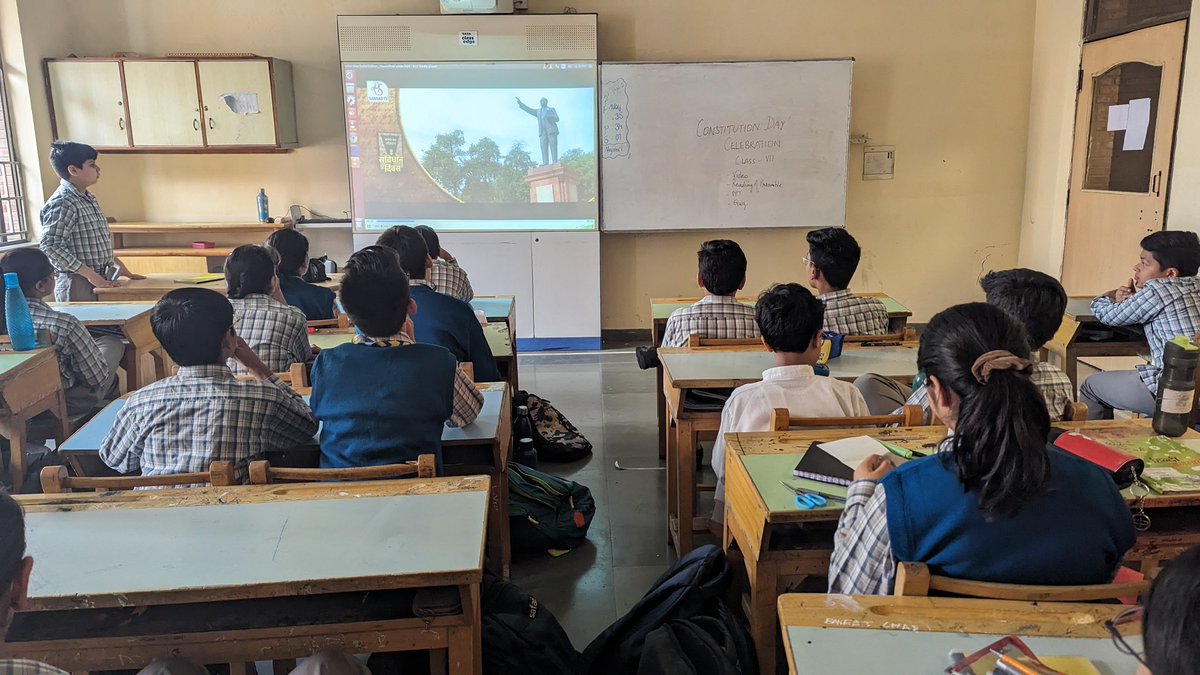 Commemorating the adoption of The Constitution, #Ahlcon Intl Middle Stage embarked on a journey to foster constitutional awareness among its students through interactive sessions and quizzes.Students delved into the fundamental principles that uphold our democracy.