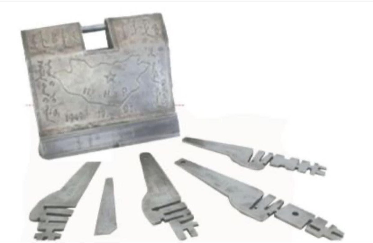 НУУЦ НЬ ТАЙЛАГДААГҮЙ ЦООЖ.

1948 оны долдугаар сарын орчимд тэр үеийн Увс аймгийн дарга, Түргэн сумын Дэлгэрмөрөн баг, Төгсбуянтын хүрээний / Харлаг/ энгийн ард Өгэдэй овогтой Гүнзэнг аймагт дуудсан зар бичиг иржээ.

Тэр үед аймгийн яам гэдэг газар дуудагдсан хүн барагтай эргэж