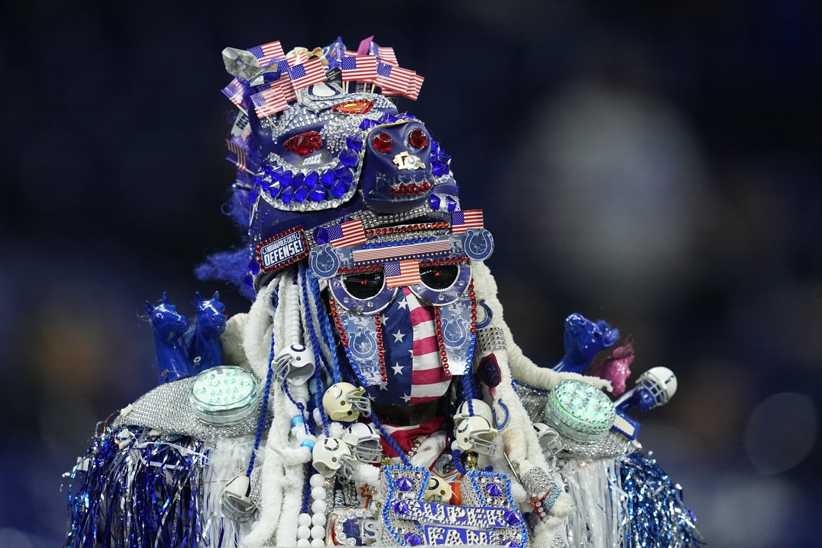 NFL's tweet photo. A true super fan. https://t.co/O9JAyKpfrr