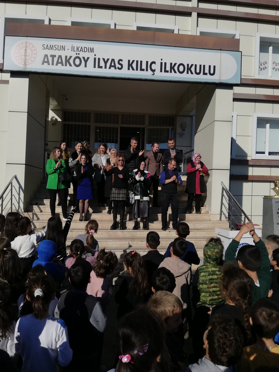 Hayatımızda kalıcı izler bırakan canım öğretmenim öğretmenler gününüz kutlu olsun. 
<a href="/samsunmem/">Samsun İl Milli Eğitim Müdürlüğü</a> <a href="/ilkadimilce_mem/">İlkadım İlçe Milli Eğitim Müdürlüğü</a>  @gnkeklik <a href="/muratagar60/">Murat AĞAR</a> <a href="/zerersoy1/">özer ersoy</a> @karakullukcu84 @feilseil
#ataköyilyaskılıçilkokulu