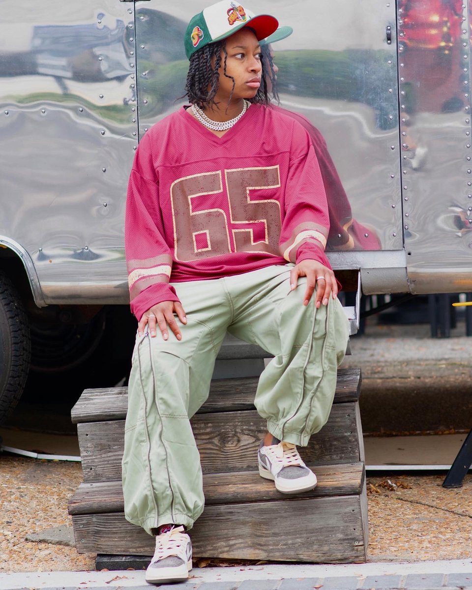 khaylanicole1's tweet image. 25 on the 25th ✨ #goldenyear