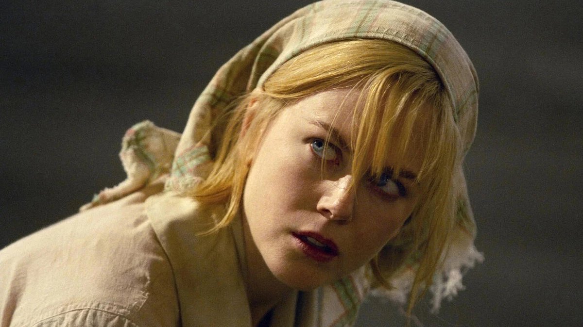👿 Eine bestechende Studie menschlicher Abgründe, die vor experimenteller Kulisse Gut gegen Böse, Moral gegen Pragmatismus und Hoffnung gegen Verzweiflung verhandelt.

Lars von Triers #Dogville (2003) läuft bis 31.12. bei #Arte: arte.tv/de/videos/0264…