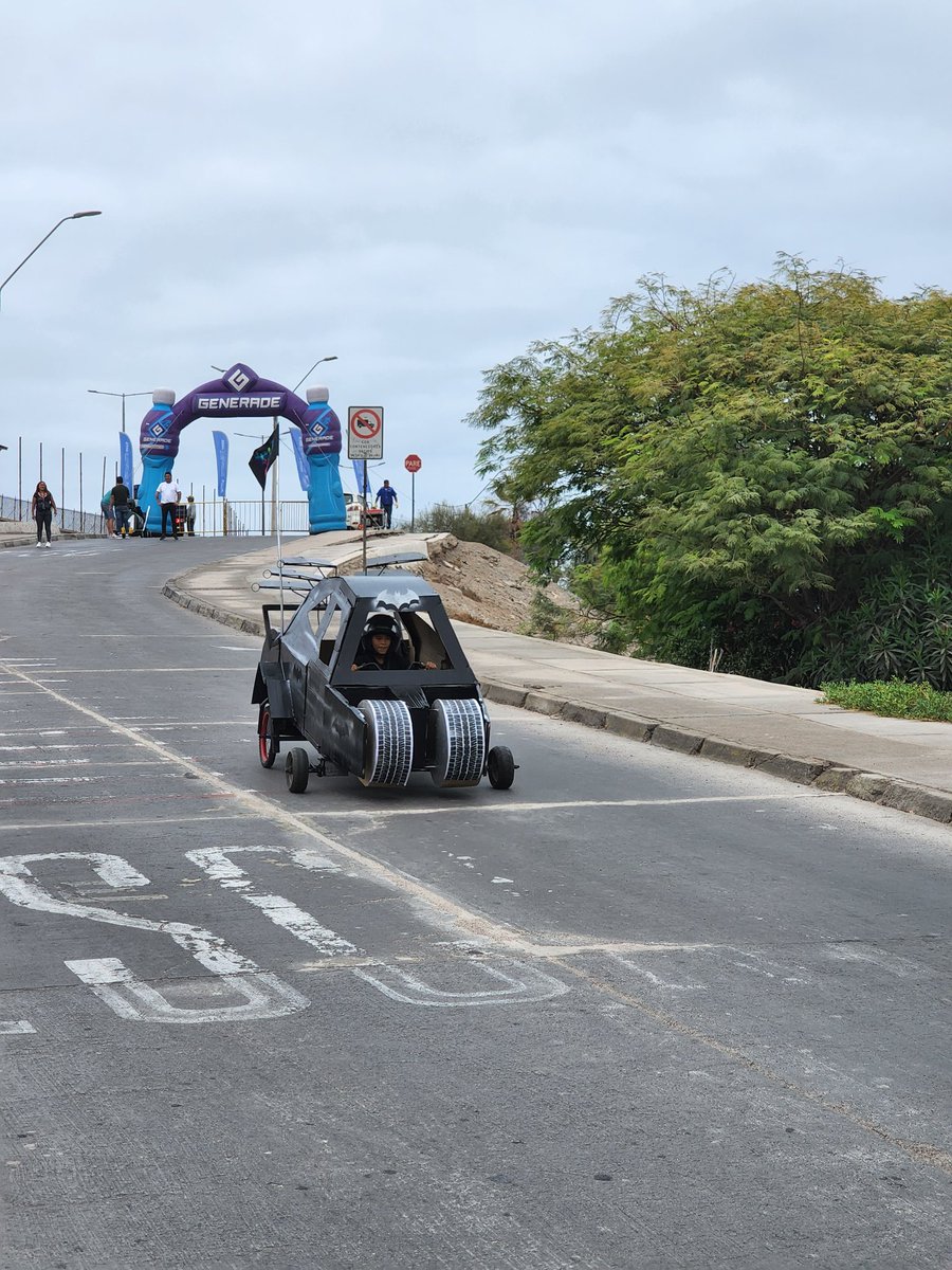 edwin_briceno's tweet photo. Buenisima carrera Mini Cars
Actividad organizada por la Agrupación Deportiva Mini Cars y @MuniArica 
Mucha creatividad y buenísimas las carreras https://t.co/fsqtNMzPEi