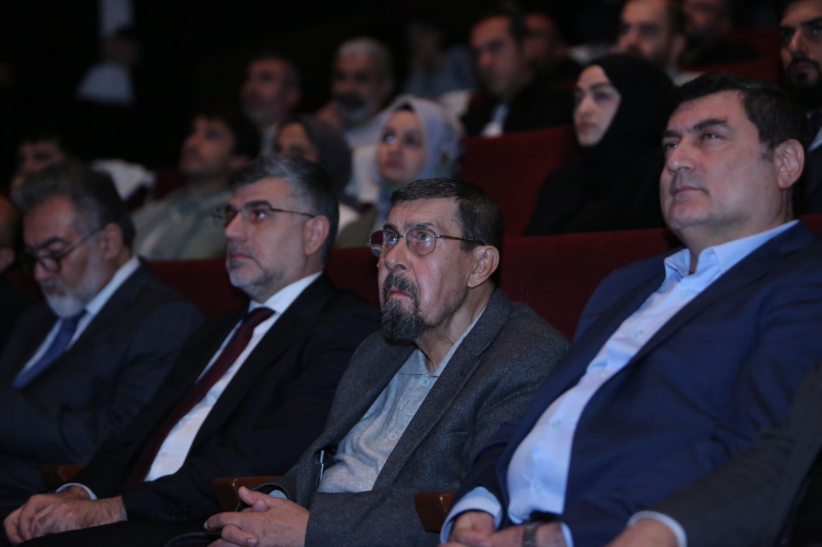 sultanbeylikflm's tweet photo. 🎥 Bu yıl 3.'sü düzenlenen yarışmamızın Ulusal ve Uluslararası kategorilerinde dereceye giren filmlerle sinemamızın ustalarına  Onur ve Kısa Filme Destek Ödülleri'nin takdim edileceği Kapanış Töreni başladı!

@SultanbeyliBel @SinemaGenelMd @TCKulturTurizm https://t.co/2eJ9N2ITIt