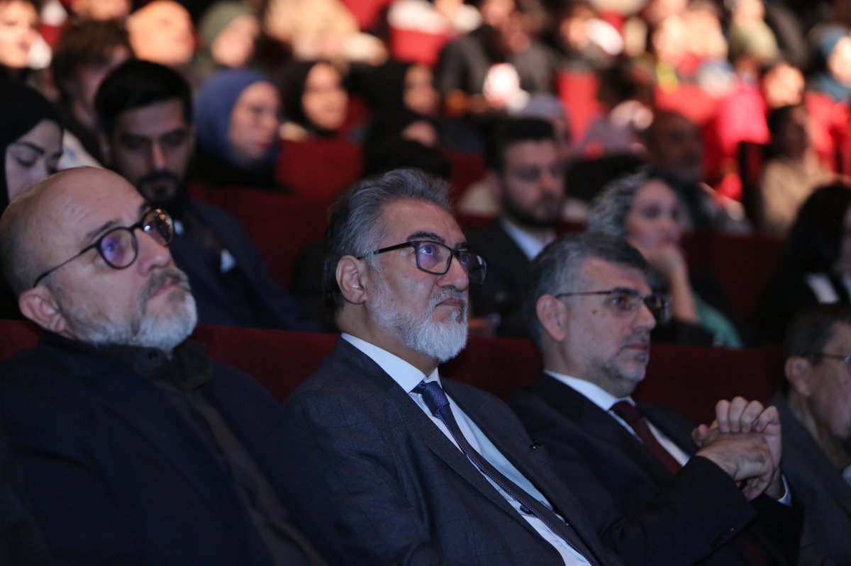 sultanbeylikflm's tweet photo. 🎥 Bu yıl 3.'sü düzenlenen yarışmamızın Ulusal ve Uluslararası kategorilerinde dereceye giren filmlerle sinemamızın ustalarına  Onur ve Kısa Filme Destek Ödülleri'nin takdim edileceği Kapanış Töreni başladı!

@SultanbeyliBel @SinemaGenelMd @TCKulturTurizm https://t.co/2eJ9N2ITIt