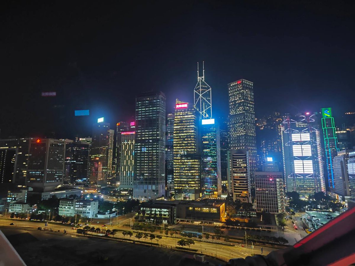 adib220's tweet photo. Hong Kong night view~ https://t.co/DEV981fBF8