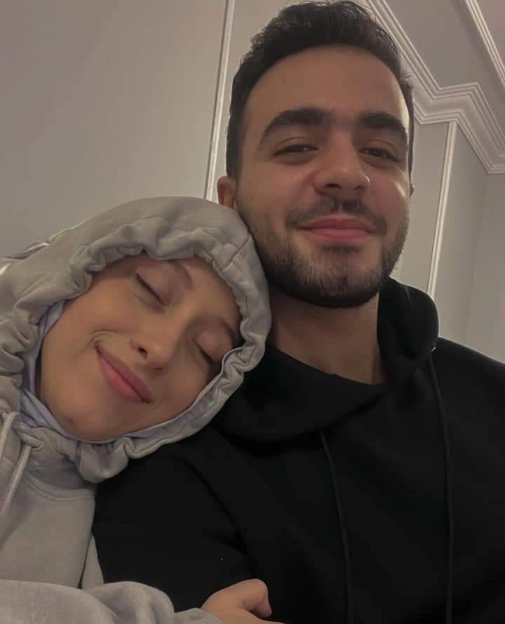 1Sufian_9's tweet photo. وفجأة تقابل شخص شبهك .. مُتقبلك بكل حالاتك .. أحن عليك من قلبك ❤️❤️ https://t.co/xQ1DJh6Gm5