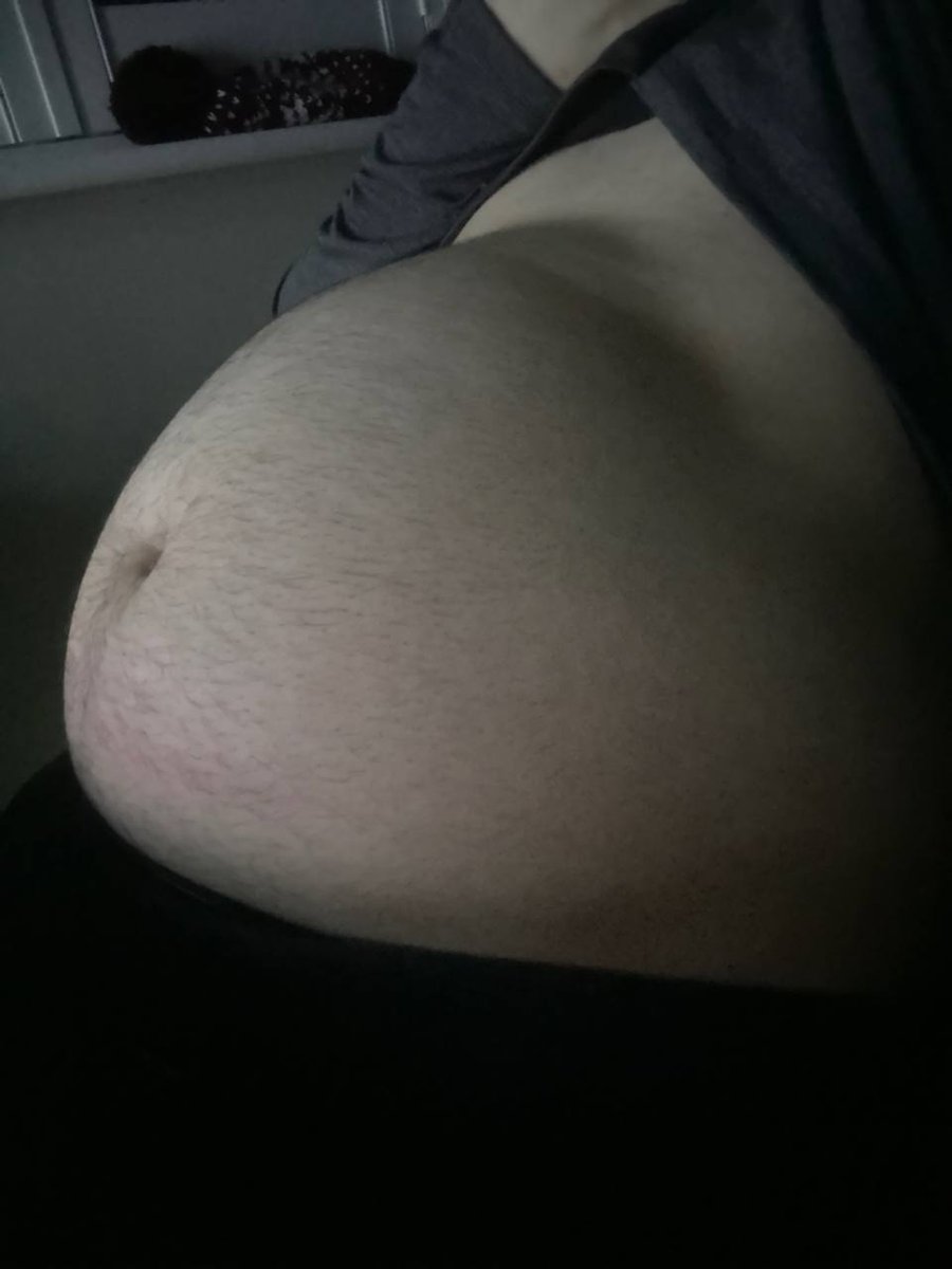 BuildAHogg's tweet photo. I love how big my pig is getting, Cant wait for him to hit 200lbs. Really going to push feeding and gainer shakes this month 😈 Might even try to get a video to share https://t.co/zOwwlX50FZ