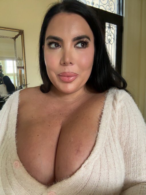 Wyd today ? https://t.co/2AKkbRuamA