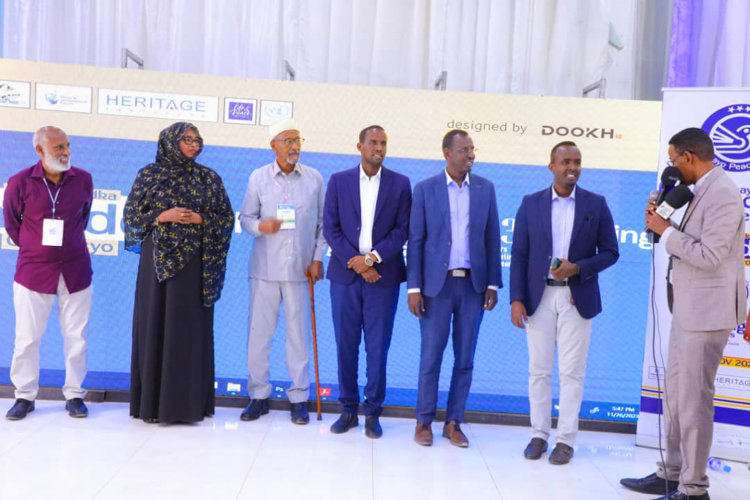 GLKPW's tweet image. #GPW2023, highlighted @BihiHanaf, Program Advisor at Interpeace, as both the event's most influential figure and the head of its organizing committee. This acknowledgment underscores his remarkable leadership and impact on the success of the peace-focused event. #Gaalkacyo