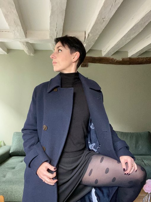 Bonjour !  Ma tenue te pla&icirc;t ?  #LundiGambettes https://t.co/EKDTXFMDkk<a href="/tag/lundigambettes"class="tags">#LundiGambettes</a>