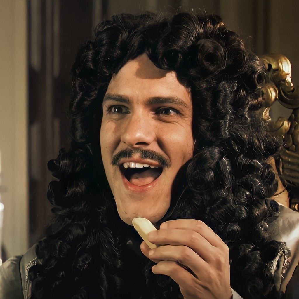 holiday_fae's tweet photo. Something is unleashed inside of Mathew when he puts on this wig 😅 #mathewbaynton #horriblehistories https://t.co/WIHxcxYOqP