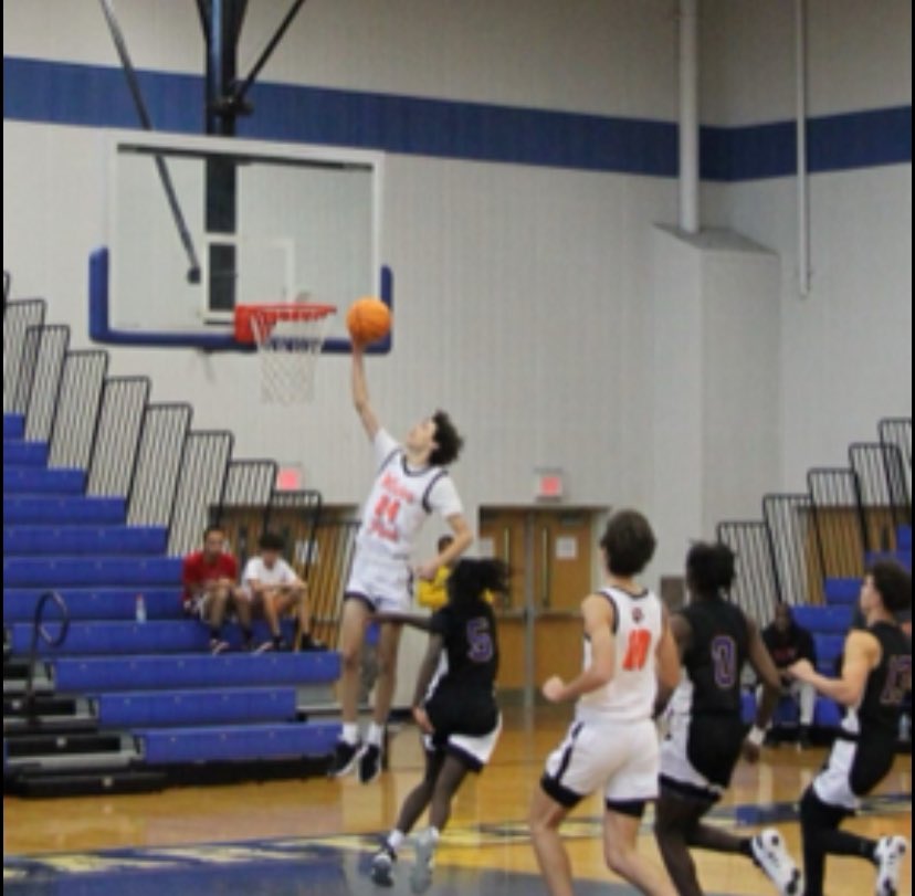 JeffCoates2005's tweet photo. Congrats to the Winter Park hoops team for a strong 60-44 win over Auburndale yesterday. A great start to the varsity season.

And a shout out to my favorite baller for a solid game - 14 pts, 6 assists, 3 rebounds and 3 steals!

Well done @CoatesTristen !! https://t.co/RUqsznOuBf