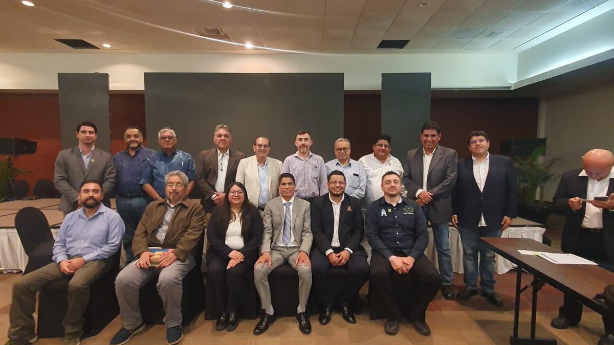 MEMAC_AGS's tweet photo. Felicitamos  al Nuevo Presidente Electo de la “Federación de Colegios de Ingenieros Mecánicos, Electricistas, Electrónicos y De Ramas Afines de la República Mexicana A.C.”, Fecime AC  @AcFecime el Ing. Eduardo Llamas Esparza. Enhorabuena Mucho Éxito en esta Nueva Encomienda 👏👏 https://t.co/IzqhOAqGvc
