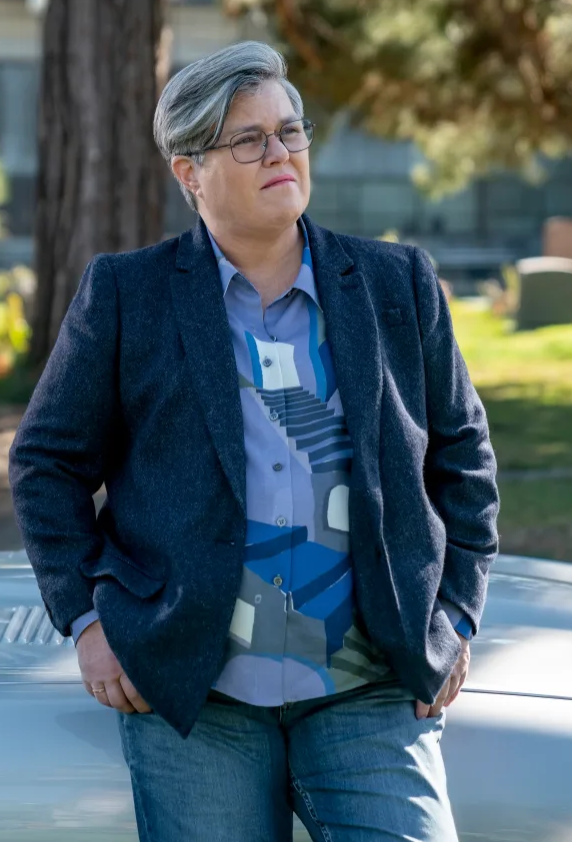 RiverKingston1's tweet photo. Something different today. Because I have been watching season 3 of #TheLWord Gen Q, and I'm beginning to have a bit of a crush on Carrie - played, of course, by the incomparable #queerlegend that is Rosie O'Donnell. She's just my kind of lesbian https://t.co/gtza2wR41U
