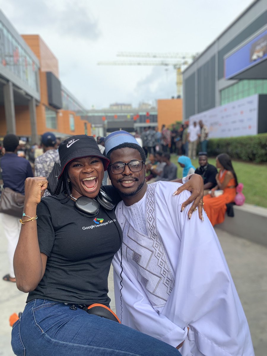 thatcyberbabe's tweet photo. "Devfest Lagos was incredible! Such joy meeting my favorite techies 
Cc: @tech_queen @Kolokodess @Geektutor @AdoraNwodo 🌟 @WendyEnie #TechWonder #DevfestLagos" https://t.co/t8VxHzieqs