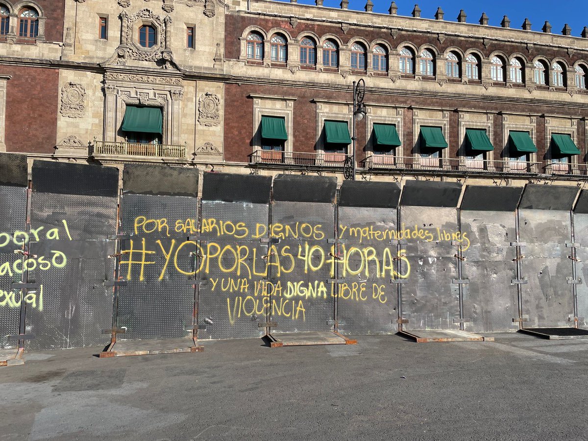la_de_rh's tweet photo. Buenos días, Milic #YoPorLas40Horas 
Ya se le dejó el mensaje al señor que habita palacio https://t.co/q4UeboSKRb