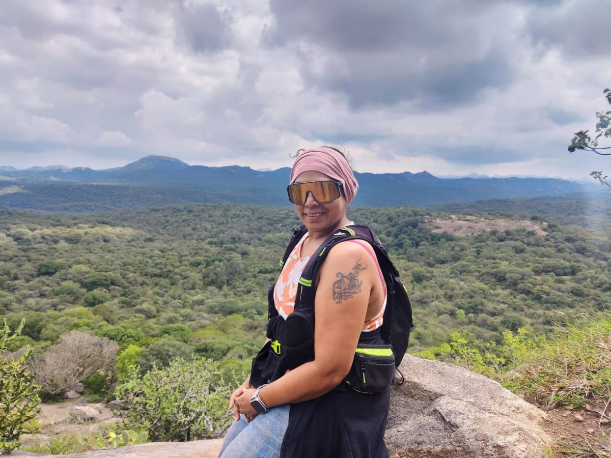 Weekend hike near Hosur at Ratnagiri betta fort, small technical hike.